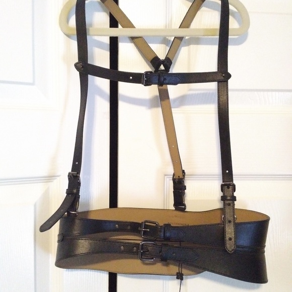 BCBGMaxAzria Accessories - 💥SALE💥BCBGMAXAZRIA Black Harness Belt Size S